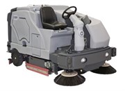 Поломоечная машина с сиденьем для оператора Nilfisk SC8000 1300D Поломоечная машина с сиденьем для оператора Nilfisk SC8000 1300D